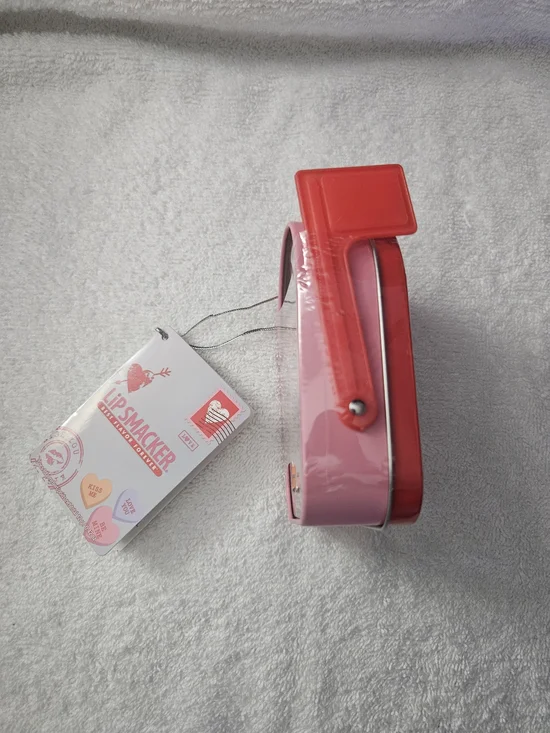 Lip Smacker Valentine's Day Trio Lip Balm Set With Metal Mini Mailbox Tin - Picture 3 of 5